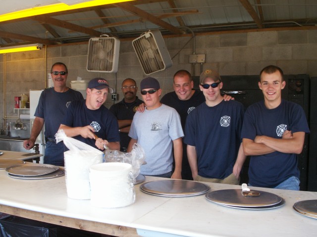 PIZZA PIZZA- Don Love, Matt Knight, Bobby Jones, Darryl Tawney, Bobby Dell, Jeff Schaeffer, Rick Pratt.